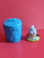 figurine:  Poubelle bleues The