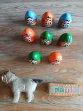 Lot jouets vintage oeufs de pochettes surprise et anciens jouets mécaniques