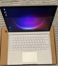 Microsoft Surface Book 3 13" i7-1065G7 | 32Go | 512Go | GTX 1650 MAX-Q | W11