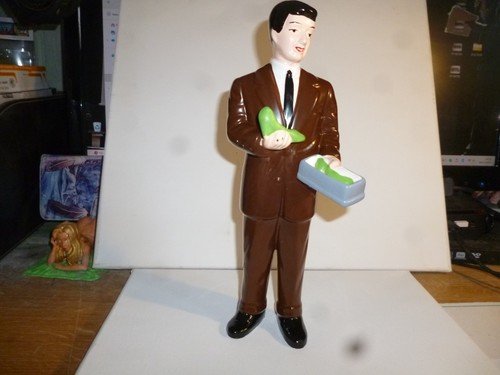 Figurine publicitaire free - publicitaire,