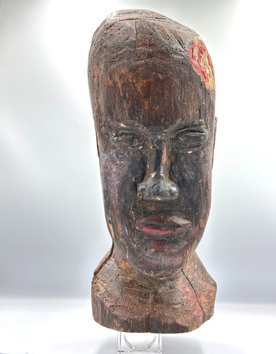 Ancienne statue tête - tête, en