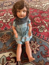 Poupée Articulée Avec Dents