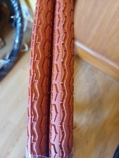 Vélo Ancien 2 Pneus 700 x 35