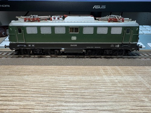 Märklin 3040 locomotive - 3040,