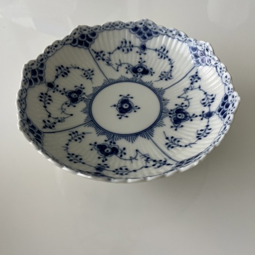 Pristine royal copenhagen - royal,