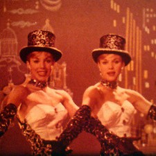 Film 16 mm: Scopitone des Soeurs Kessler "Pollo e Champagne"