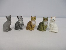 5 1991 & 1996 MINIATURE RESIN SITTING CAT FIGURINES ~ 1 3/4"