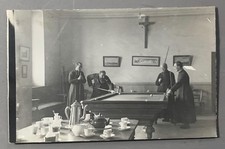 CARTE PHOTO ancienne PRETRES