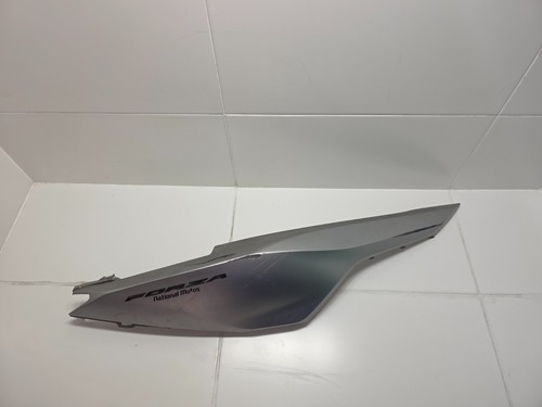 Carenage lateral droit honda - droit,