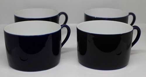 Lot grandes tasses à - de,