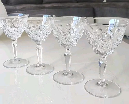 Lot verres évasés pied - 4, à