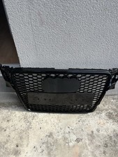 Calandre pour Audi A4 B8 08-11 noir brillant look Sport.    Acheté À 160€