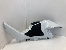 CARÈNE RÉSERVOIR DROITE CF