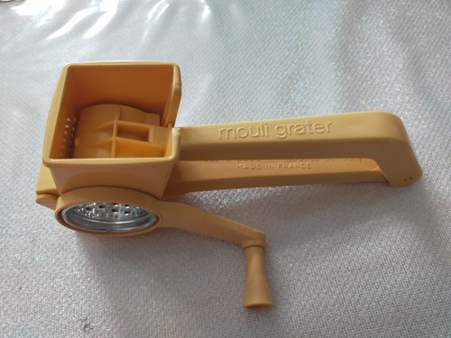 Râpe fromage jaune rare - râpe, à