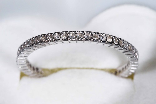 Bague en argent - ---,