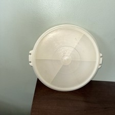 TUPPERWARE Party Susan Millionaire  LINE DIVIDED SERVER TRAY LID 224-5 Vntg EUC