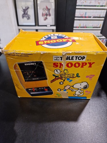 Game watch table - game, snoopy