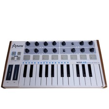 Arturia MiniLab MIDI 25-note Mini Keyboard Controller - WORKS GREAT 