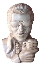 ELVIS PRESLEY - FIGURINE EN
