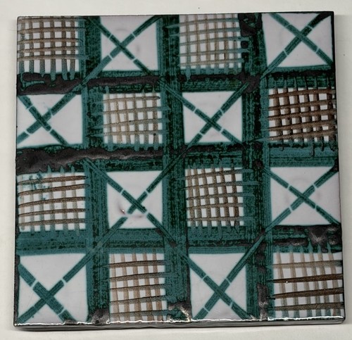 Rare carreau dessous - /,