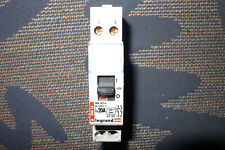 Contacteur heure creuse 20A Legrand 04060 jour/nuit 2contact fermeture 20Ampères