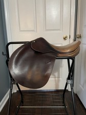 Butet Close Contact Saddle