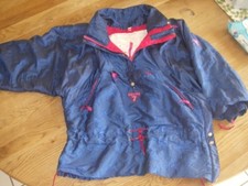 BLOUSON/VESTE/MANTEAU/DOUDOUNE