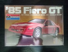 Monogram '85 Pontiac Fiero GT - Kit de Modélisme Vintage 1:24 - Neuf Scellé