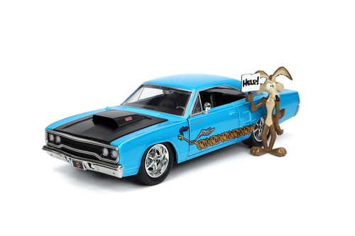 Plymouth road runner - road, w/wile