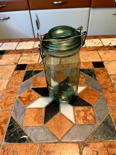 Bocal ancien verre vert - ancien,