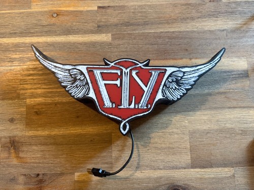 Insigne lumineuse fly - lumineuse, –