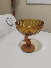 Amber Lotus Blossom Glass Compte