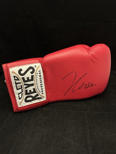 Julio cesar chavez - cesar, signed