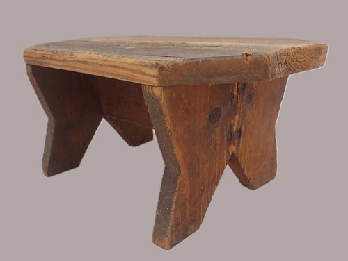 Ancien petit tabouret bois - petit,
