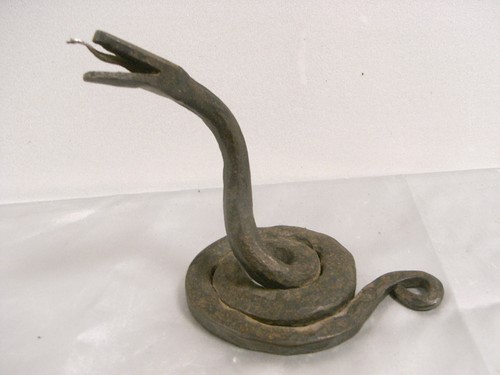 Serpent sculpture - 🇫🇷,