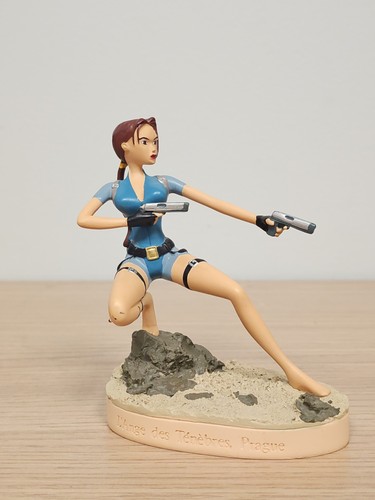 Figurine tomb raider lara - figurine,