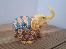 figurine eléphant en