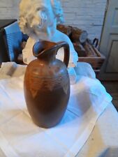 joli pichet ou cruche frise