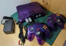 Console Nintendo 64 PAL Europe + 2 Manettes RCA Et Alimentation N64
