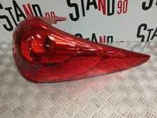 Feu arriere principal droit