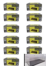 Lot 12 BOITE 1/18 VITRINE/SHOW