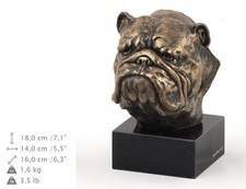 Bouledogue Anglais, Statue De