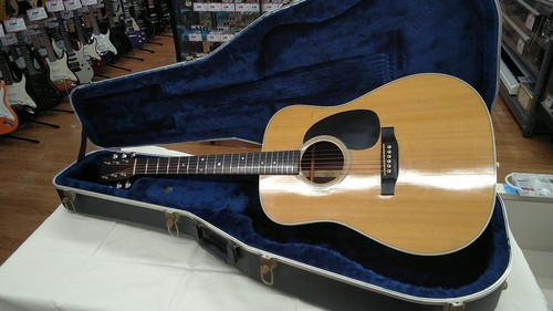 Martin acoustic guitar 19 - martin,