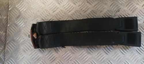 Attache ceinture arriere