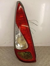 Feu arriere principal gauche