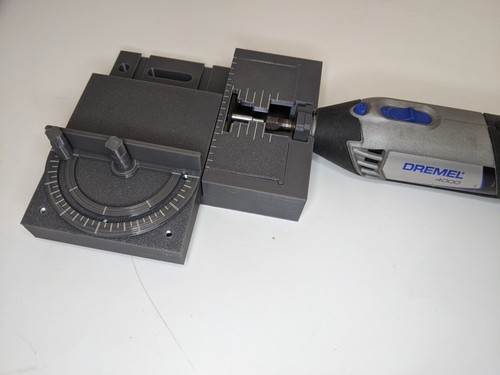 Etabli rapporteur pour - pour, dremel