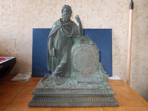 Ancienne grande statue - grande, en