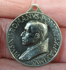 JEWEL / ANTIQUE PENDANT RELIGIOUS MEDAL PIUS XII #35