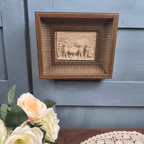 Cadre vintage bas-relief