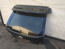 hayon FORD FOCUS BERLINA CAP